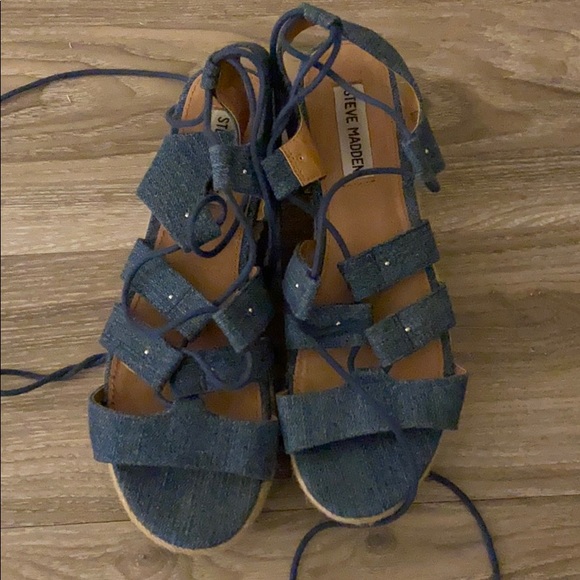 Steve Madden “Brayla” Sandal - Picture 2 of 3